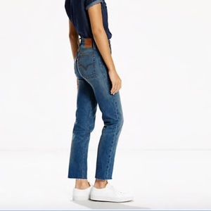 🍑 Levi’s Wedgie Fit Jeans